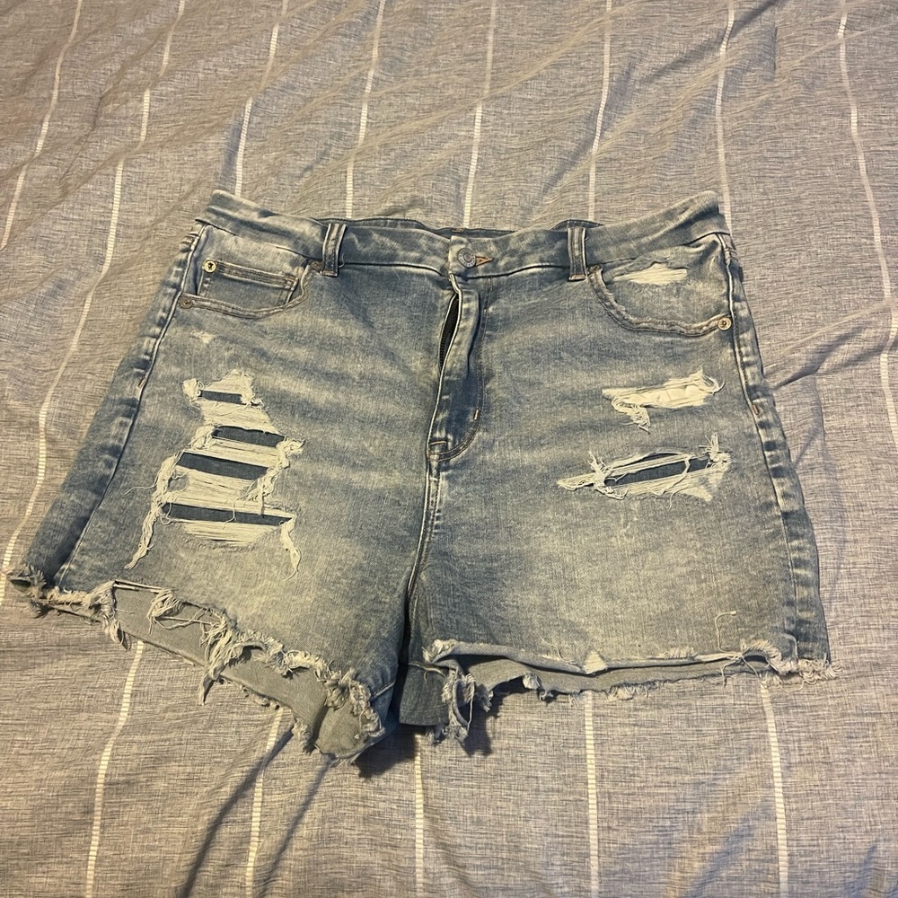 American Eagle distressed jean shorts